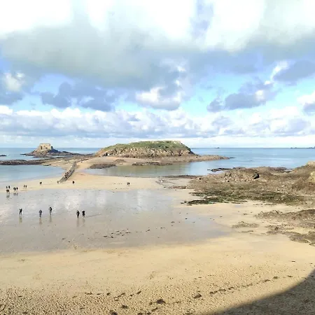 Porte Des Bes T2 Dans Intra-muros A 10 M Appartement Saint-Malo